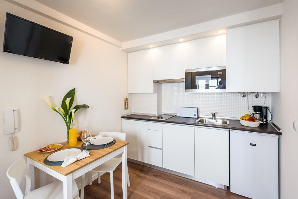 Guestready - Lovely Times In Lisbon Bagian luar foto